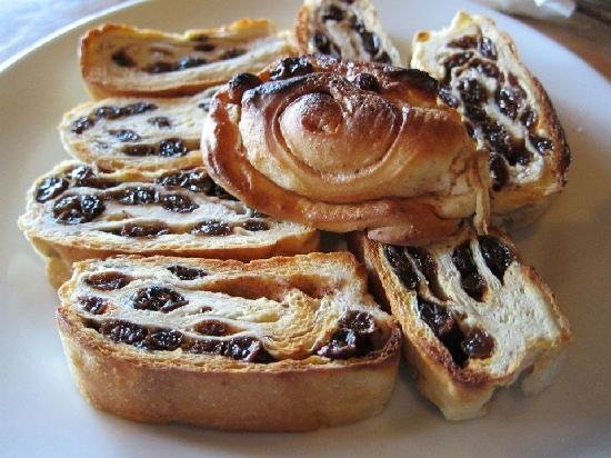 iconic-raisin-bread-of Baguio Country Club Raisin Bread